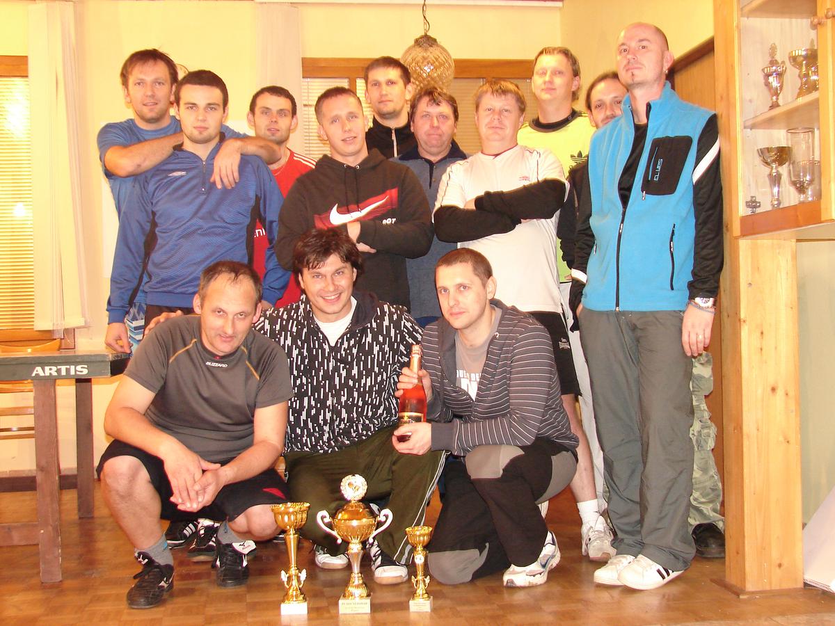 Foto z turnaje v ping-pongu Popov 2011 - 1